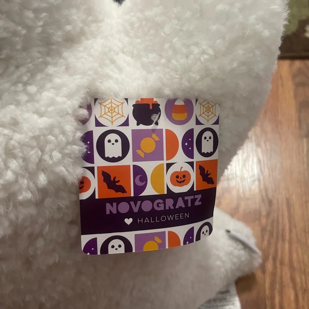 NEW Novogratz JUMBO white ghost pillows SET OF 2 viral TikTok